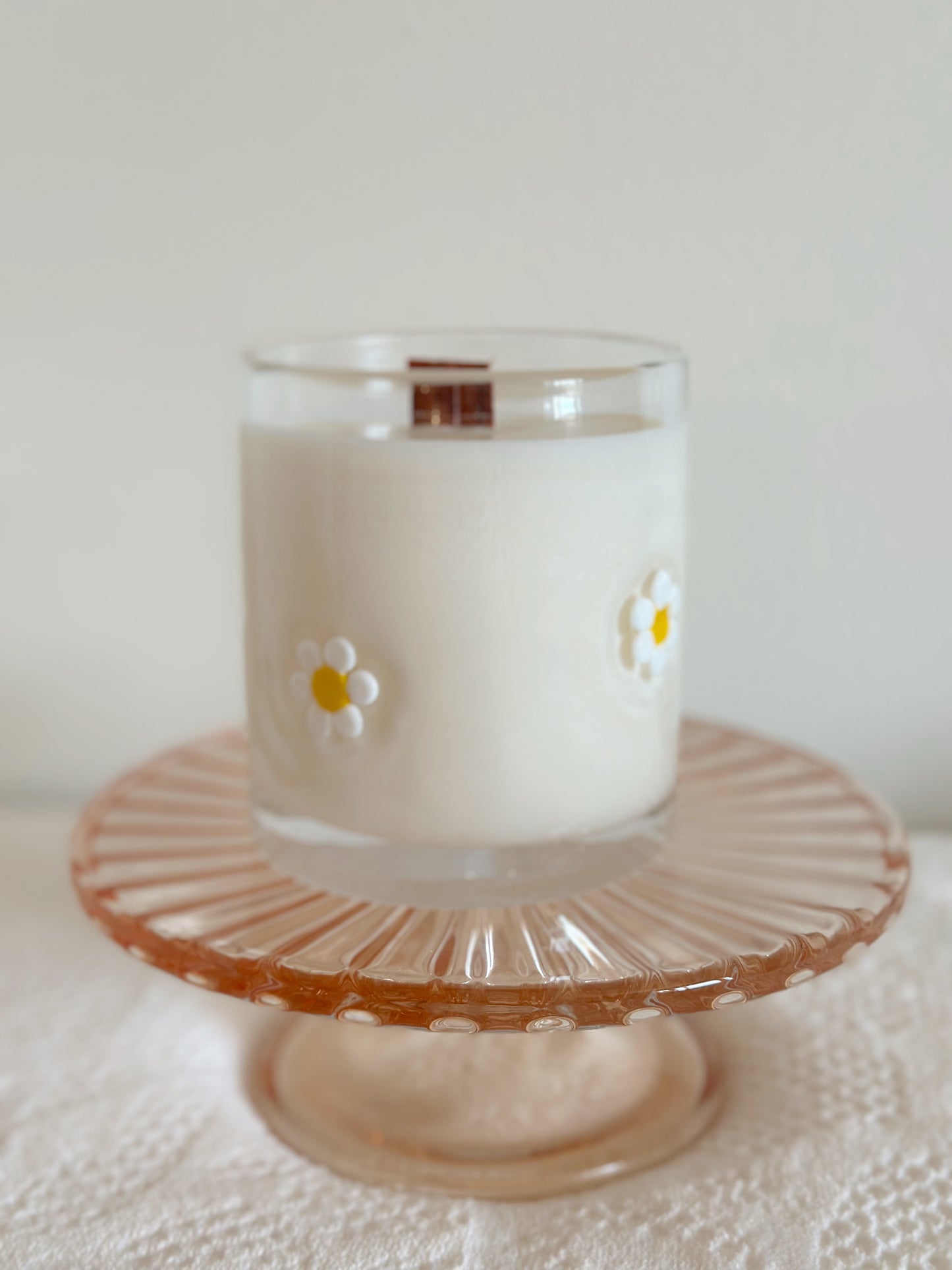 Daisy Glass 13oz Candle