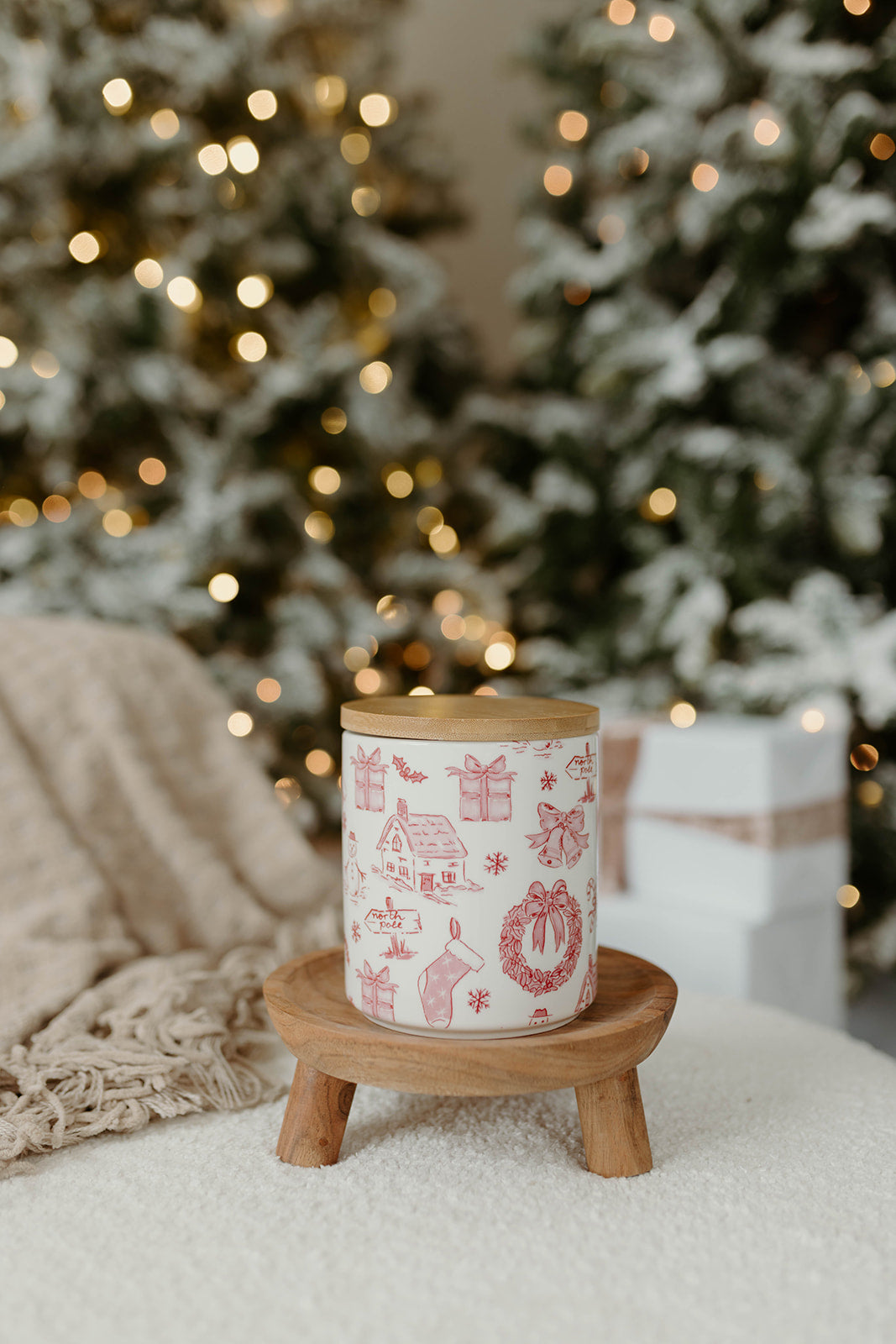 Red Vintage Christmas Cookie Jar 24oz Candle