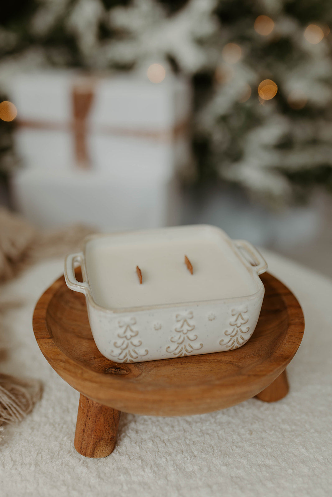 Cream Christmas Tree Baking Dish