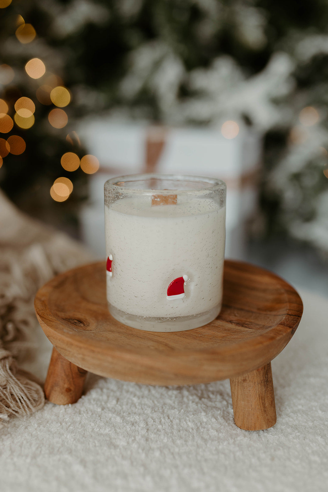 Santa Hat Bubble Glass 13oz Candle